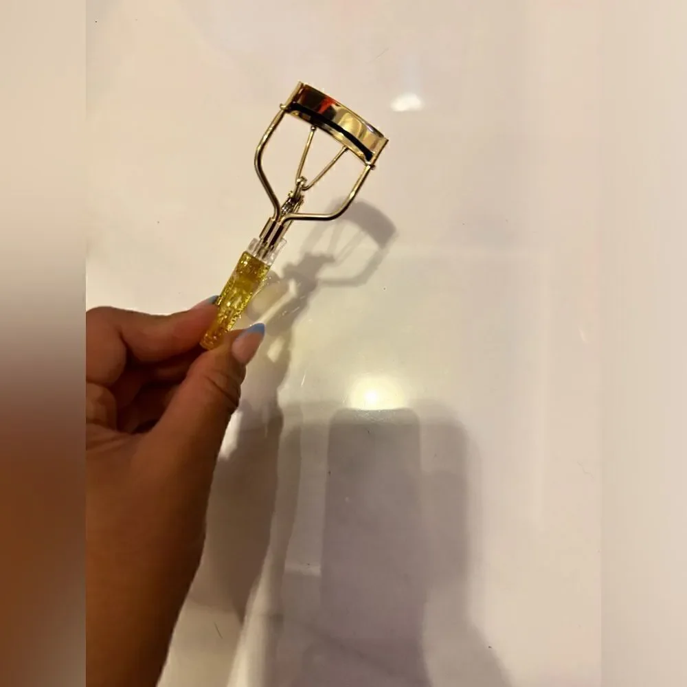 Gold eyelash curler #18
